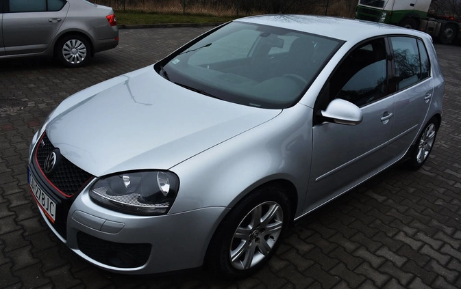 Volkswagen Golf cena 22900 przebieg: 236000, rok produkcji 2006 z Skalbmierz małe 172